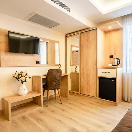 Emin Palace 酒店