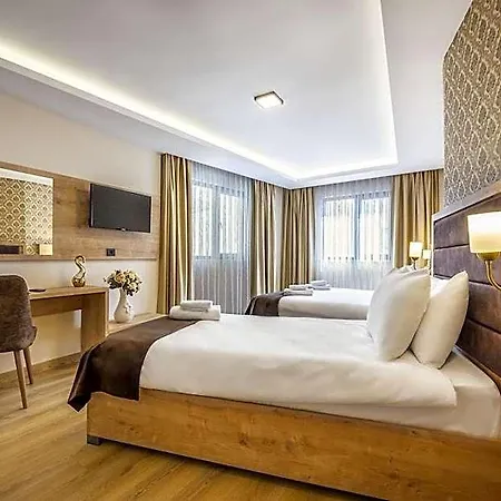 Emin Palace 3*