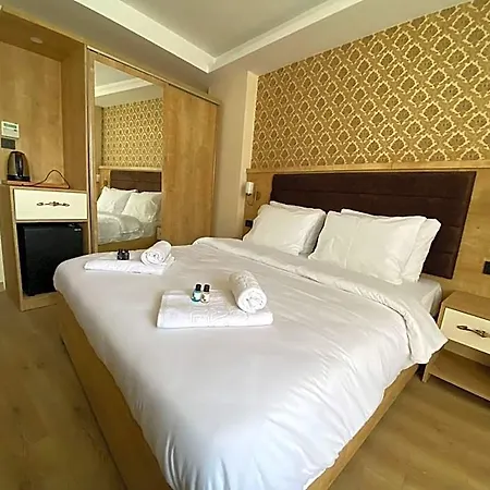 Hotel Emin Palace 3*