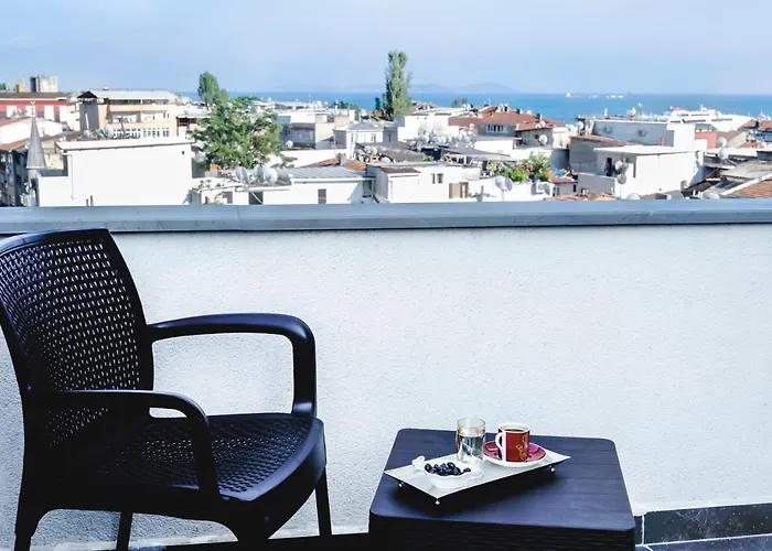 Emin Palace Hotell