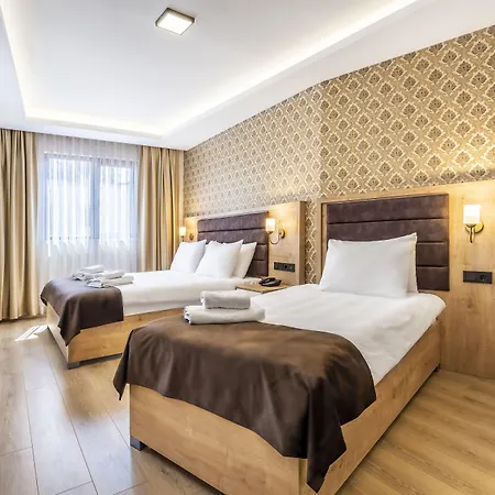 Emin Palace 3*
