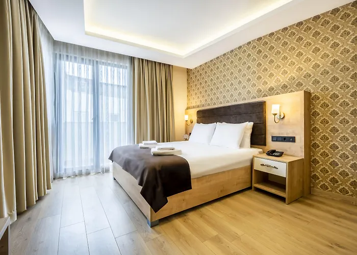 Emin Palace Ξενοδοχείο 3*