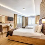 Emin Palace Szálloda 3*